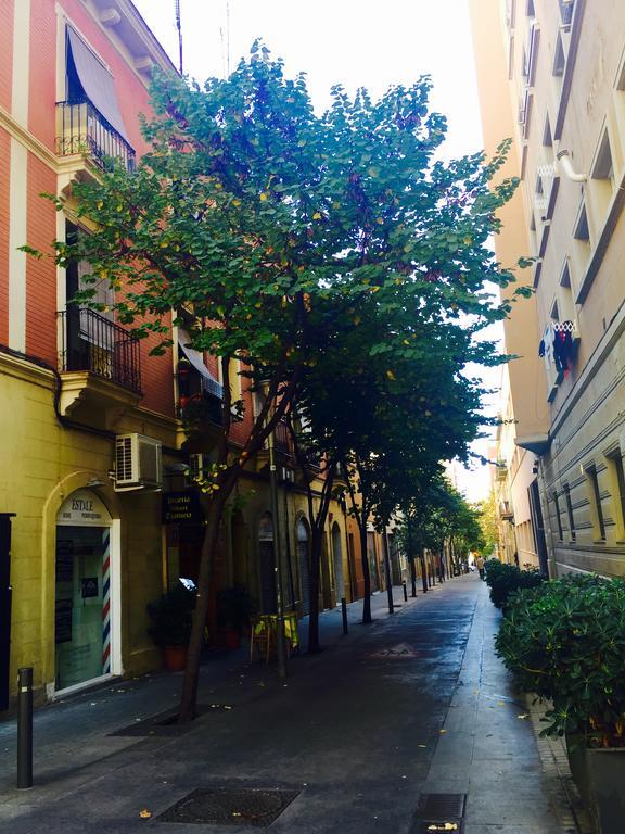 Apartments Barcelona Sagrada Szoba fotó