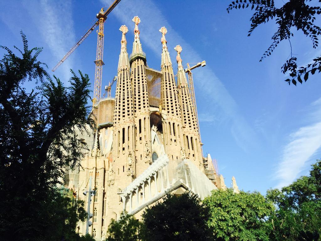 Apartments Barcelona Sagrada Kültér fotó